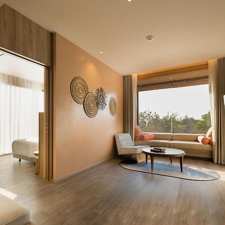 Hotel Centara Ubon à Ubon Ratchathani Extérieur photo